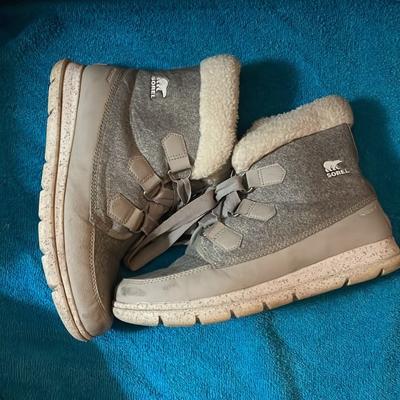 Sorel explorer carnival winter boots size 9 - Picture 2 of 15